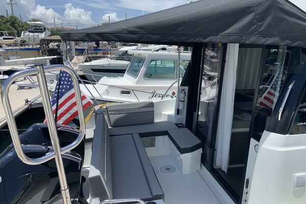 34ft Jeanneau Yacht For Sale