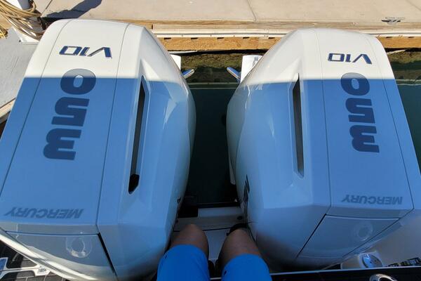 Outta Line 31ft Boston Whaler Yacht For Sale