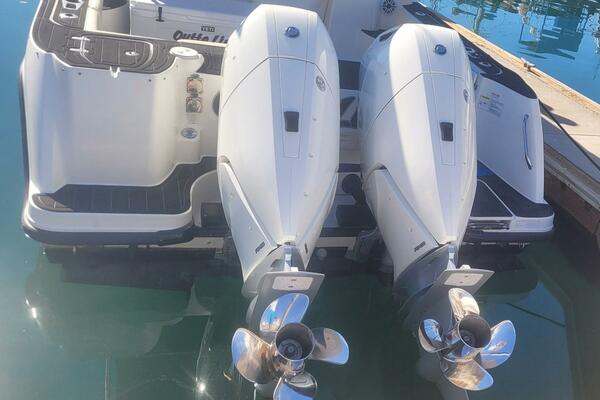 Outta Line 31ft Boston Whaler Yacht For Sale