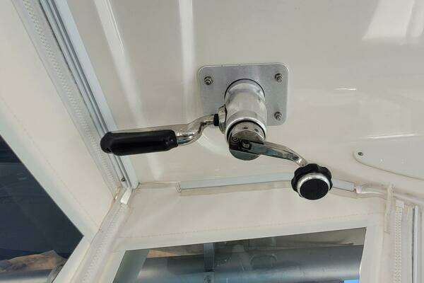 Boston Whaler 315 Conquest Yacht For Sale