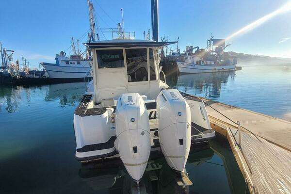 Boston Whaler 315 Conquest Yacht For Sale