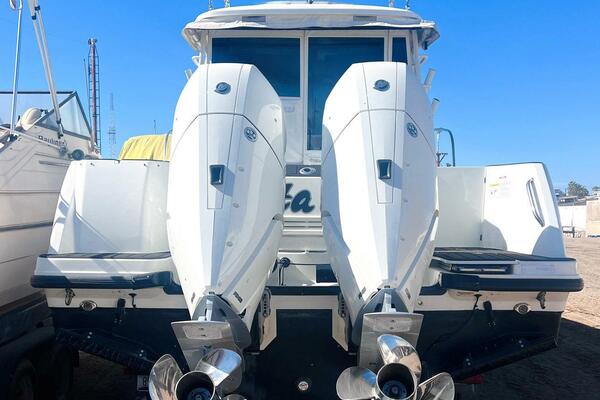 Outta Line 31ft Boston Whaler Yacht For Sale
