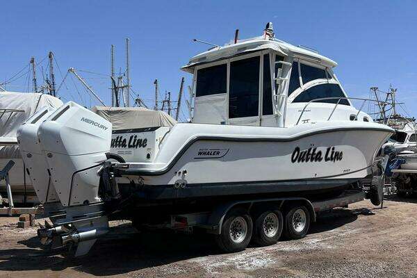 Boston Whaler 315 Conquest Yacht For Sale