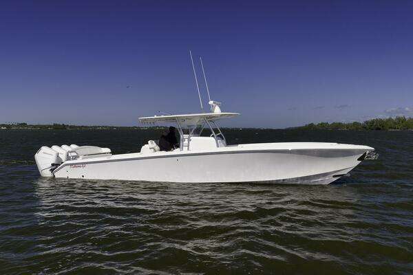 Photo of the 2024 Bahama 41 RD