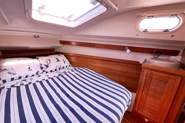 HIDE AWEIGH 35ft Catalina Yacht For Sale