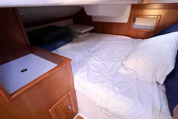 HIDE AWEIGH 35ft Catalina Yacht For Sale