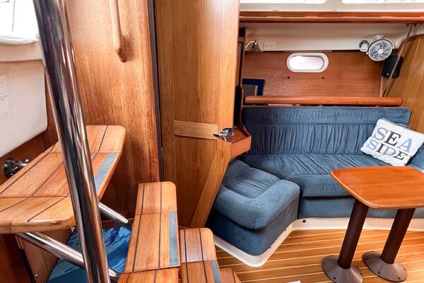 HIDE AWEIGH 35ft Catalina Yacht For Sale