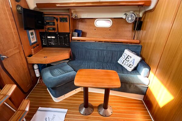 HIDE AWEIGH 35ft Catalina Yacht For Sale