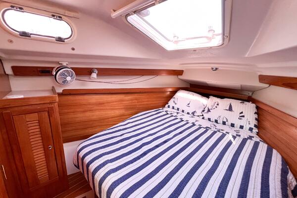 HIDE AWEIGH 35ft Catalina Yacht For Sale