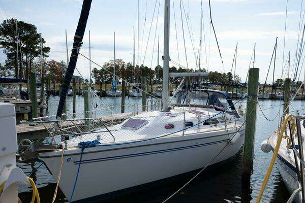 Photo of the 2005 Catalina 350 "HIDE AWEIGH"
