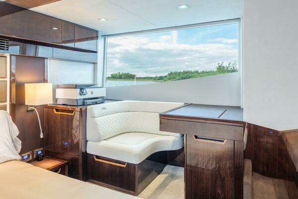 Galeon 500 Fly Yacht For Sale