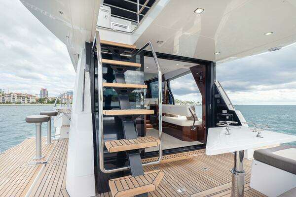 Galeon 500 Fly Yacht For Sale