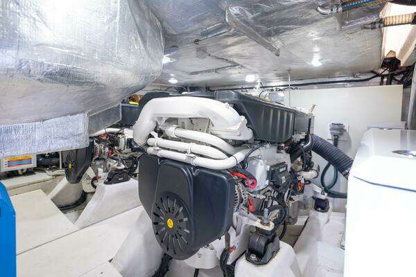 Galeon 500 Fly Yacht For Sale