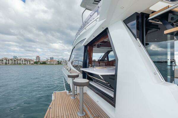 Galeon 500 Fly Yacht For Sale