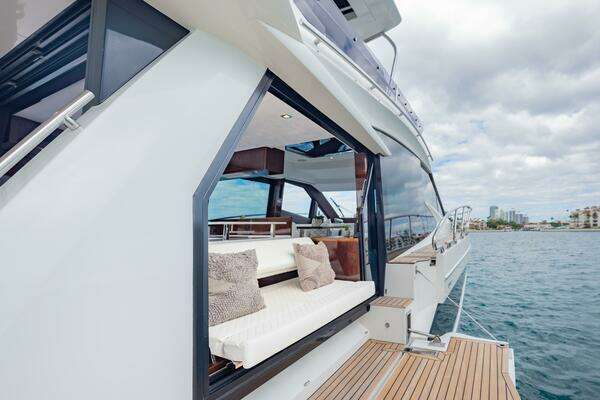 Galeon 500 Fly Yacht For Sale