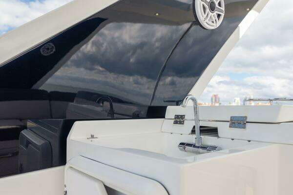 Galeon 500 Fly Yacht For Sale