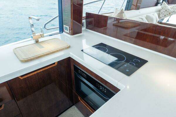 Galeon 500 Fly Yacht For Sale