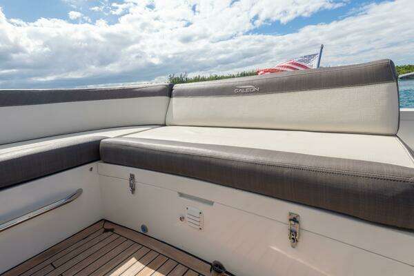 Galeon 500 Fly Yacht For Sale