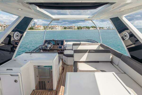 Galeon 500 Fly Yacht For Sale