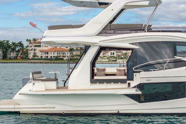 Galeon 500 Fly Yacht For Sale