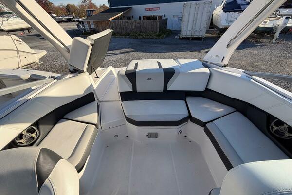 20ft Regal Yacht For Sale
