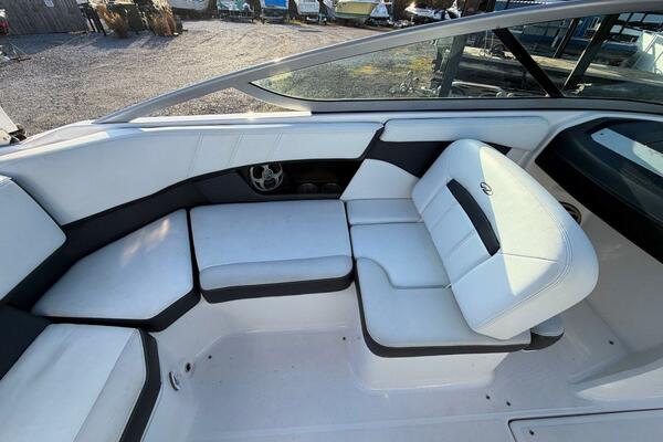 20ft Regal Yacht For Sale