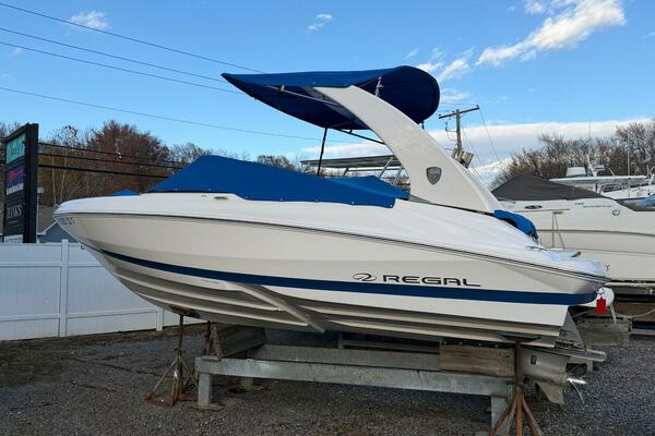20ft Regal Yacht For Sale