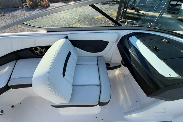 20ft Regal Yacht For Sale