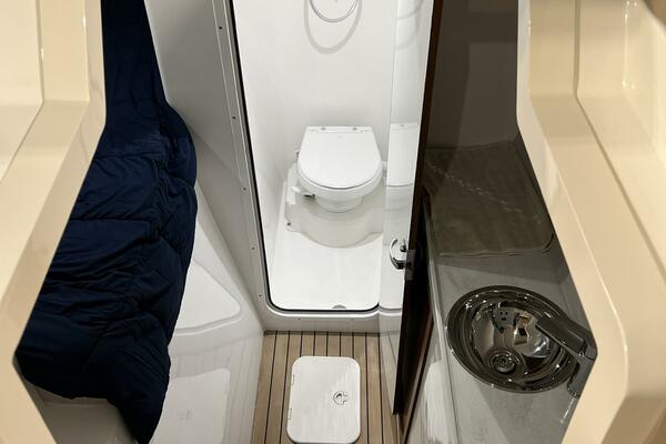 43ft Front Runner Yacht For Sale