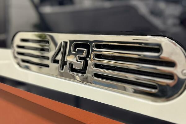 43ft Front Runner Yacht For Sale