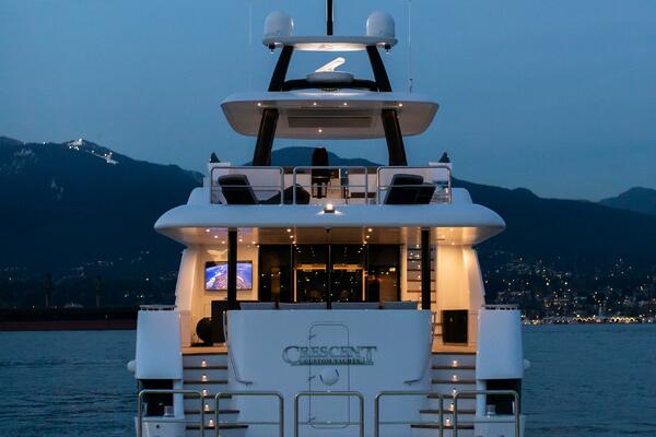 CRESCENT LADY 117ft Crescent Yacht For Sale