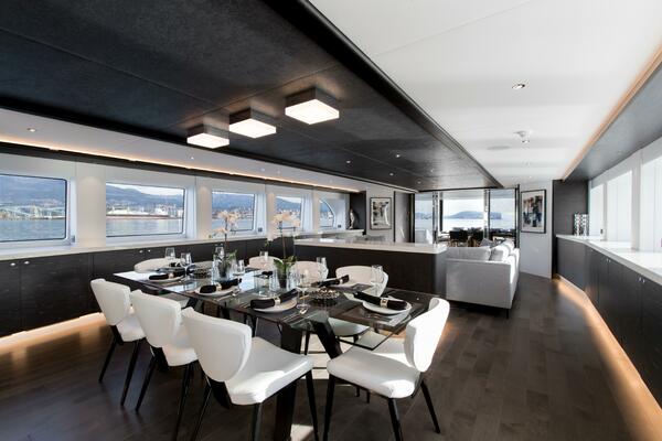 CRESCENT LADY 117ft Crescent Yacht For Sale