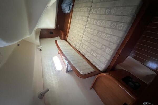 35ft Hunter Yacht For Sale