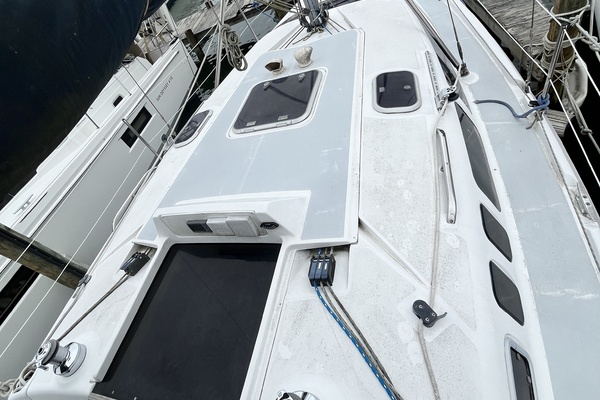 Celtic Knots 34ft Hunter Yacht For Sale