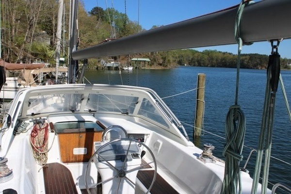 Photo of the 2003 Beneteau 42cc "Sea No Evil"