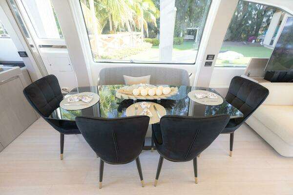 Azimut Fly Yacht For Sale