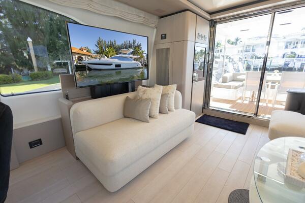 Rho Boat 72ft Azimut Yacht For Sale