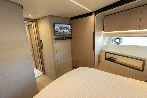 Azimut Fly Yacht For Sale