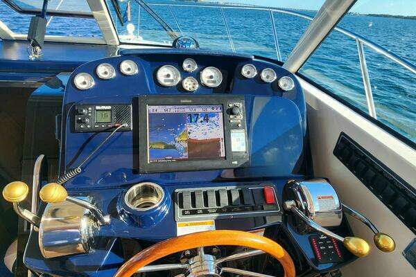 Tiara Yachts 3100 Coronet Yacht For Sale