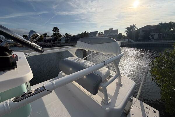24ft Robalo Yacht For Sale