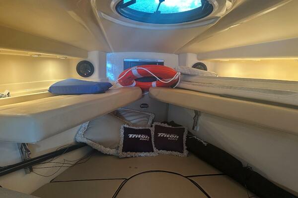 31ft Triton Yacht For Sale