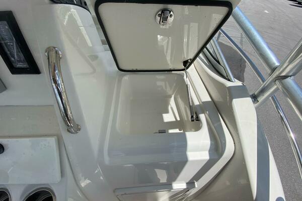 31ft Triton Yacht For Sale