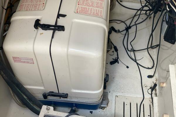 31ft Triton Yacht For Sale