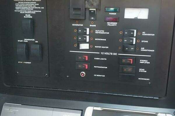 Photo of the 2003 Sea Ray 280