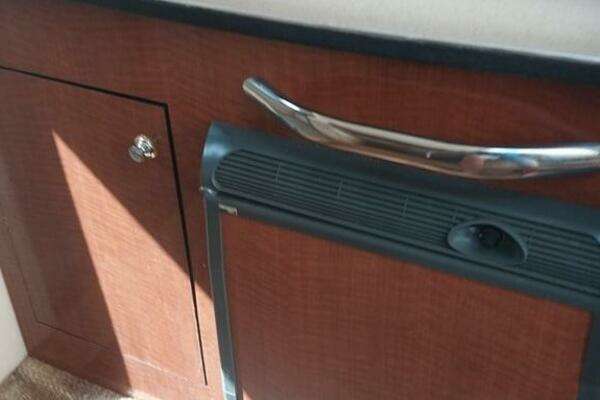 Photo of the 2003 Sea Ray 280