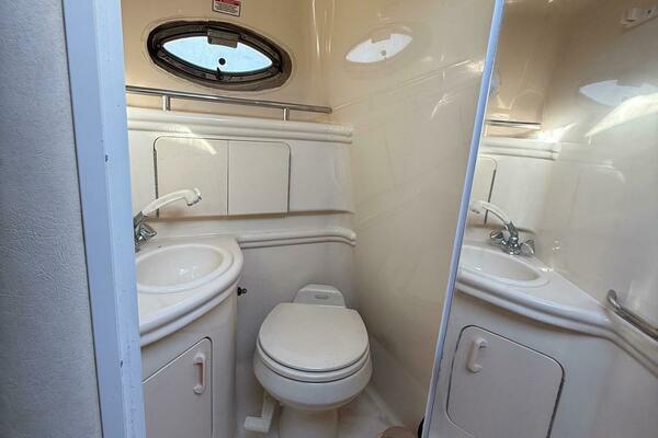 28ft Sea Ray Yacht For Sale