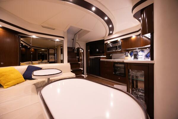 2013 Cruisers Yachts 540 Motor Yacht