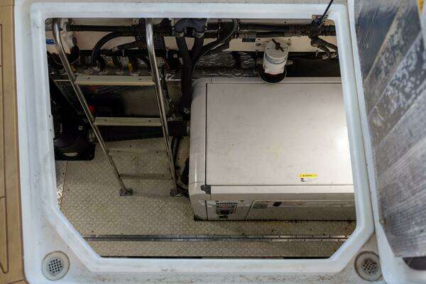 Cruisers Yachts 540 Motor Yacht Yacht For Sale