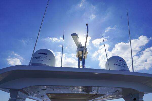 Azimut 66 Flybridge Yacht For Sale