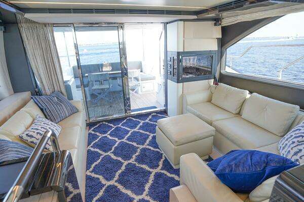 Azimut 66 Flybridge Yacht For Sale